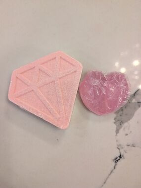Pink Diamond Sparkle Bath Bomb And Heart Hand Soap Set - Women Bath & Body New